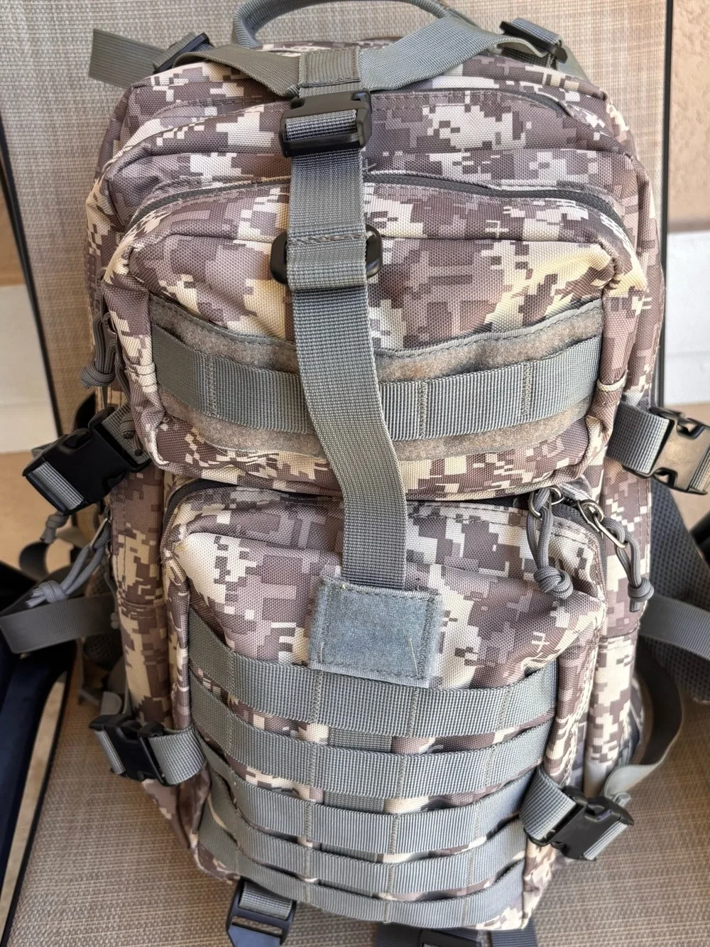 Tactical Digital Camo Men's Backpack - Gray/Brown